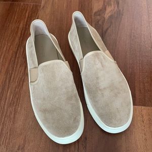 Vince Sanders Suede Slip On Size 9